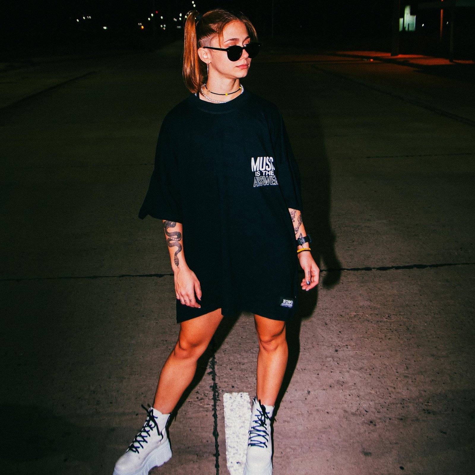 MUSIC IS THE ANSWER - Imagen 4