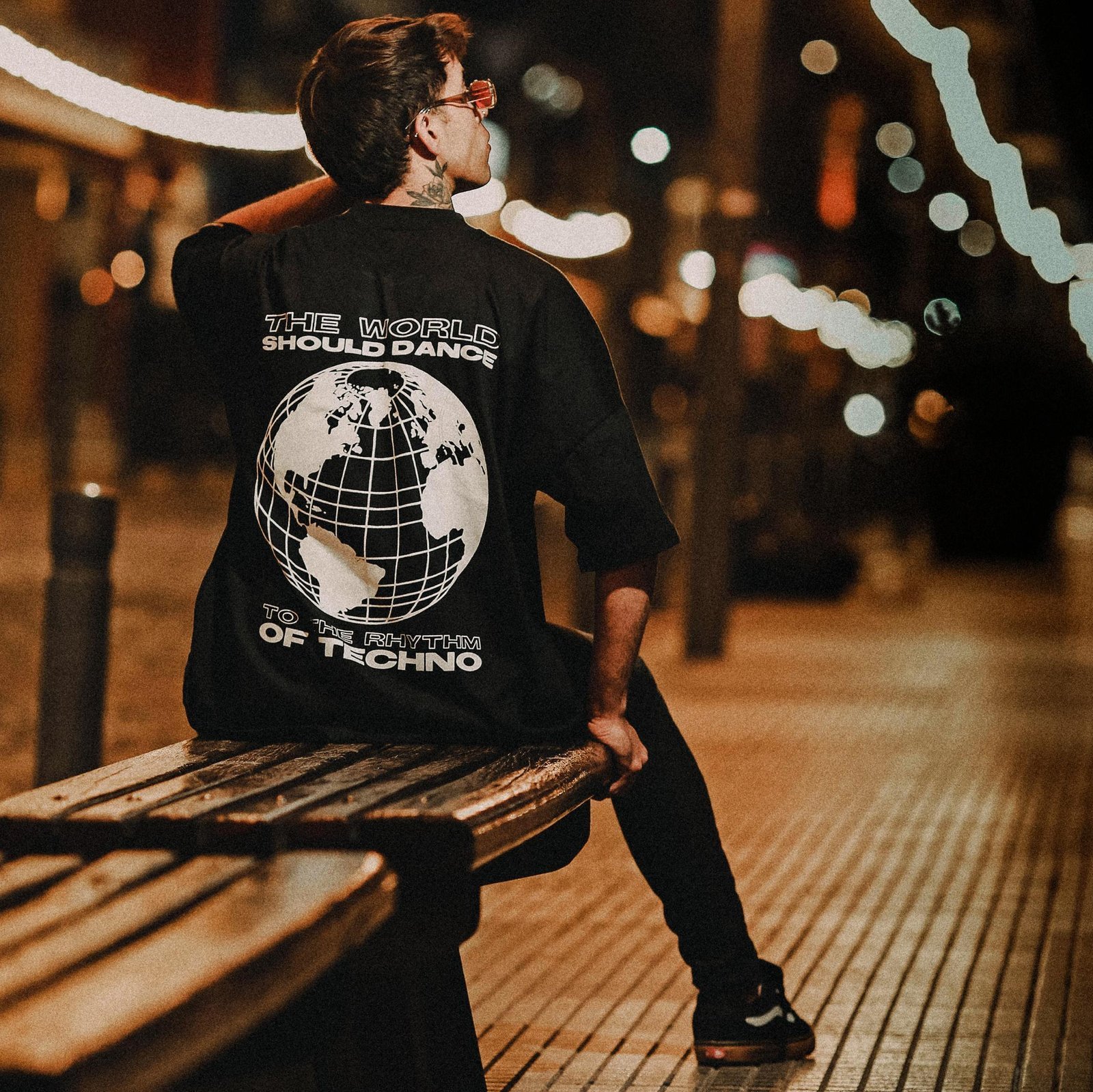 THE WORLD - Imagen 6