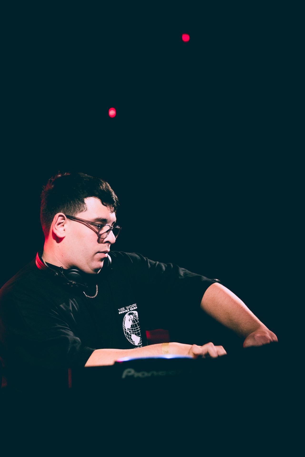 THE WORLD - Imagen 11