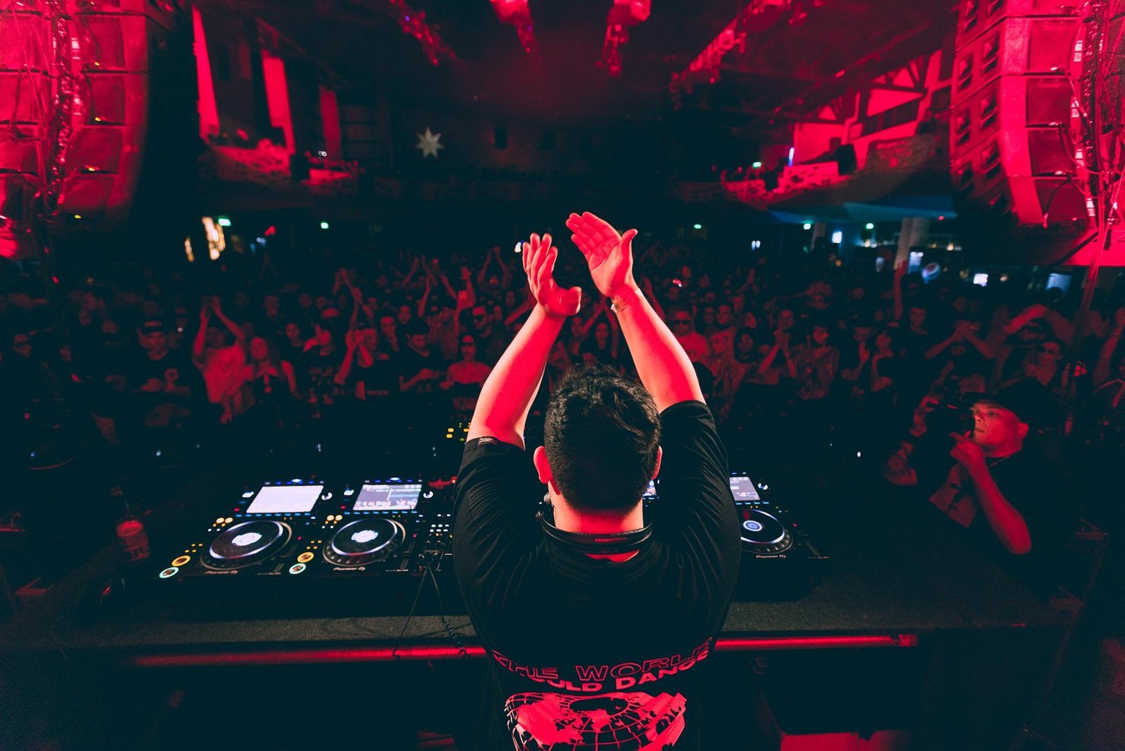 THE WORLD - Imagen 9